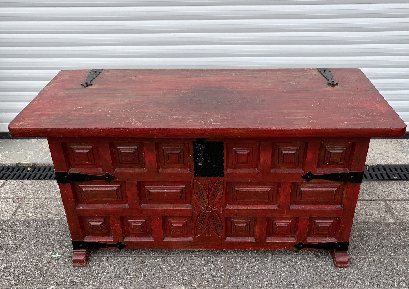 Beautiful painted trunk with black metalware sizes 110cms long 50 deep and 53 cms high