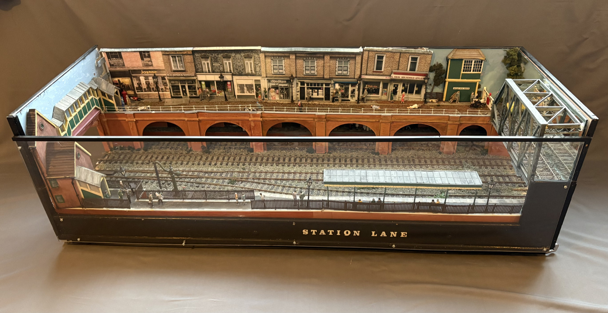 Fantastic large "Station Lane" model railway diorama128 cms x 48 cm x 38cms,