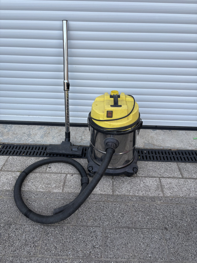 Vacuum Cleaner