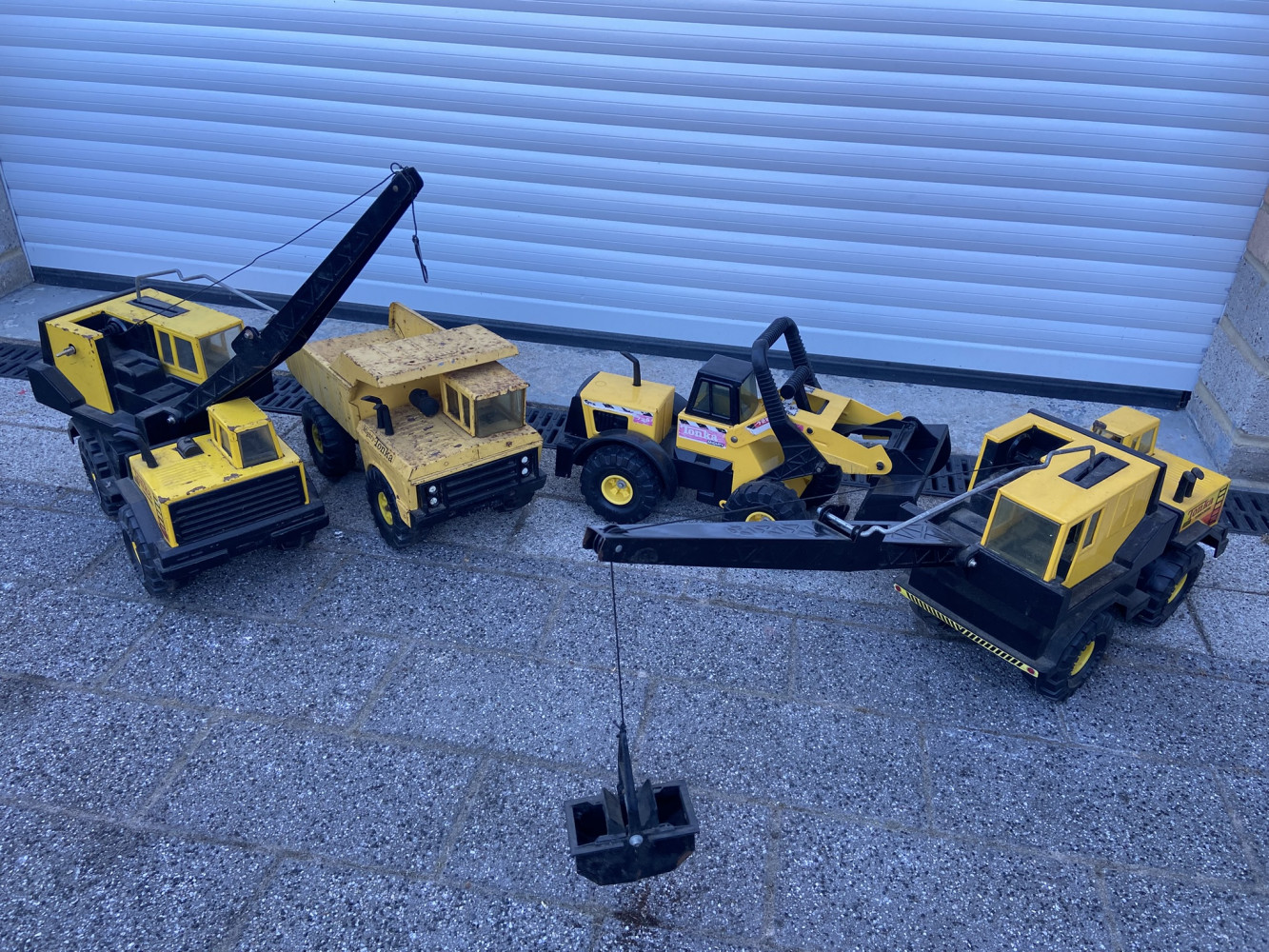 4 large Metal Tonka Toys