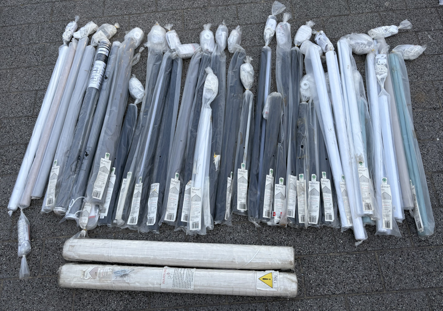 35 roller blinds most from Habitat all with clips and fixtures great resale lot