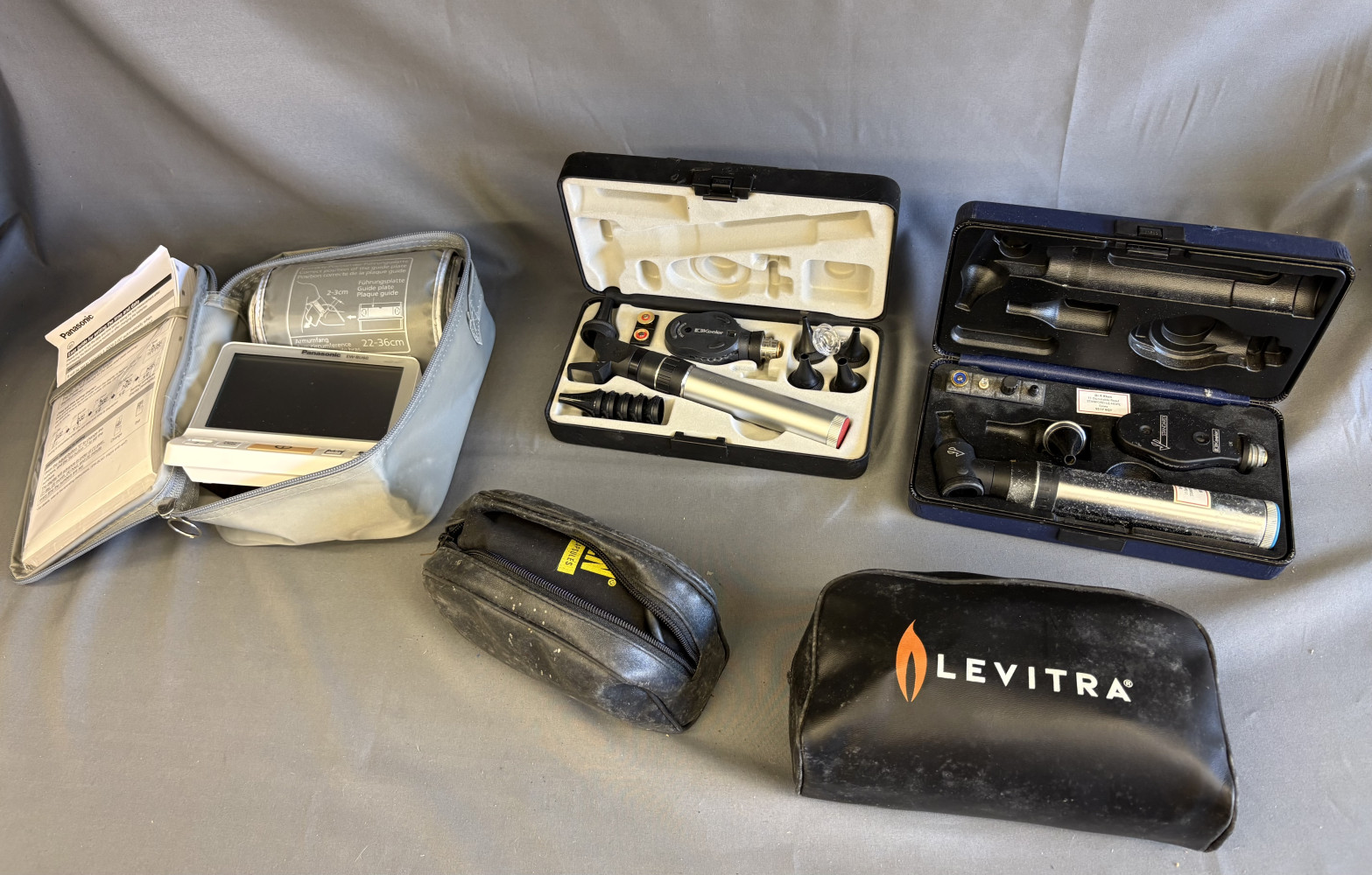 Mixed lot of medical equipment