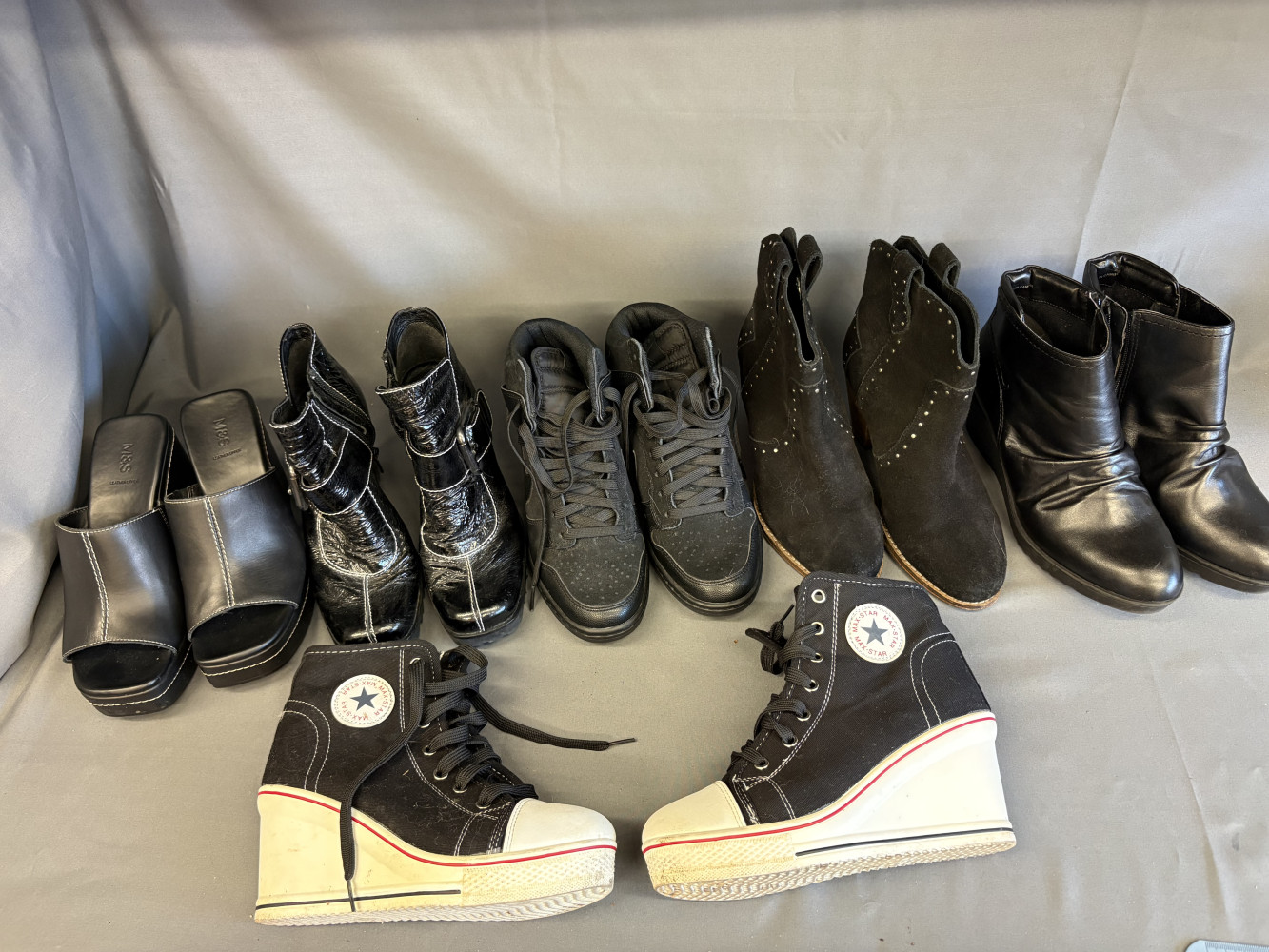 Ladies shoes mostly sizes 4 and 4.5