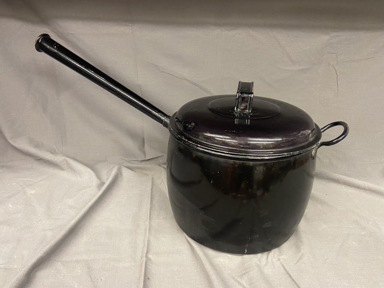 Large cooking Pot