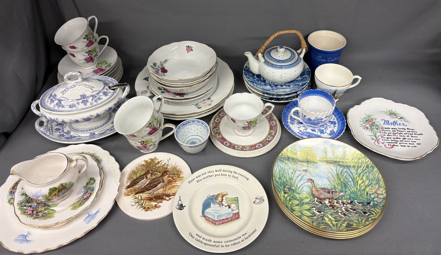 Large mixed lot of China items including plates, cups and saucers, sauce tureen and other items