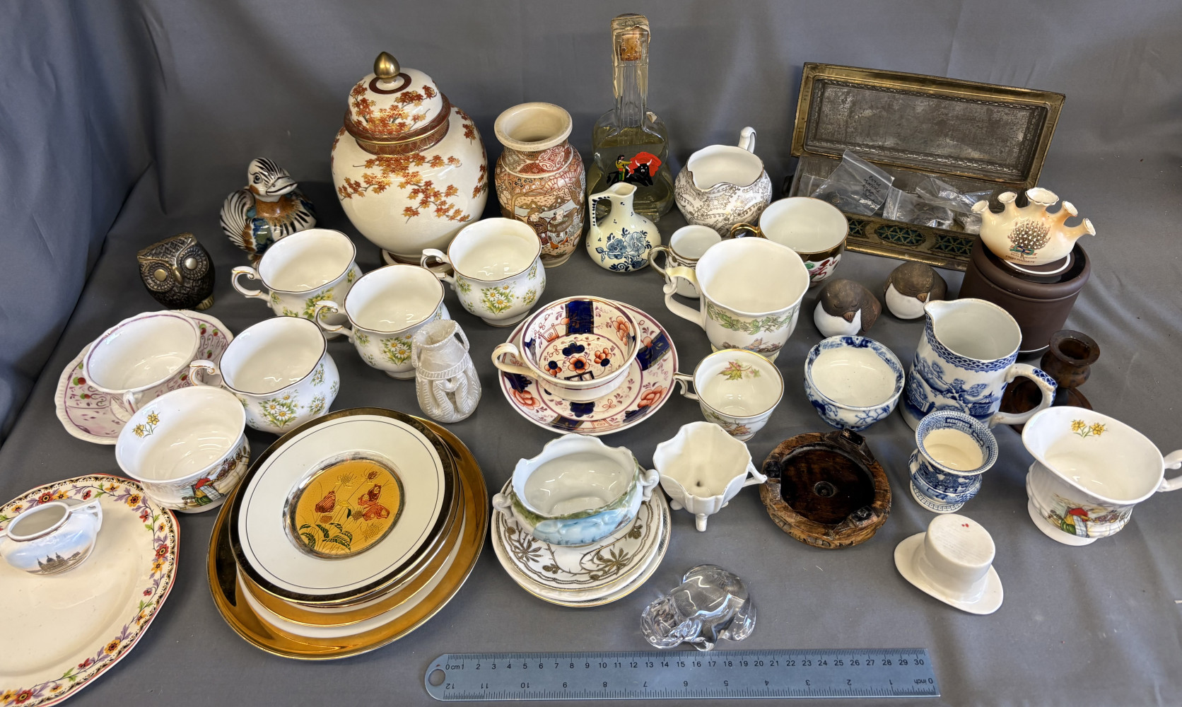 Large mixed lots of plates and other mixed china and ceramics
