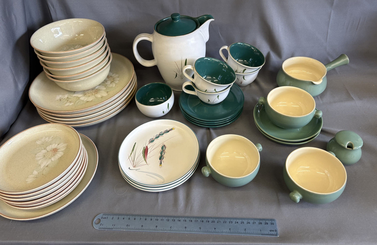 Mixed Denby wares, Denby daybreak set, green wheat and manor green