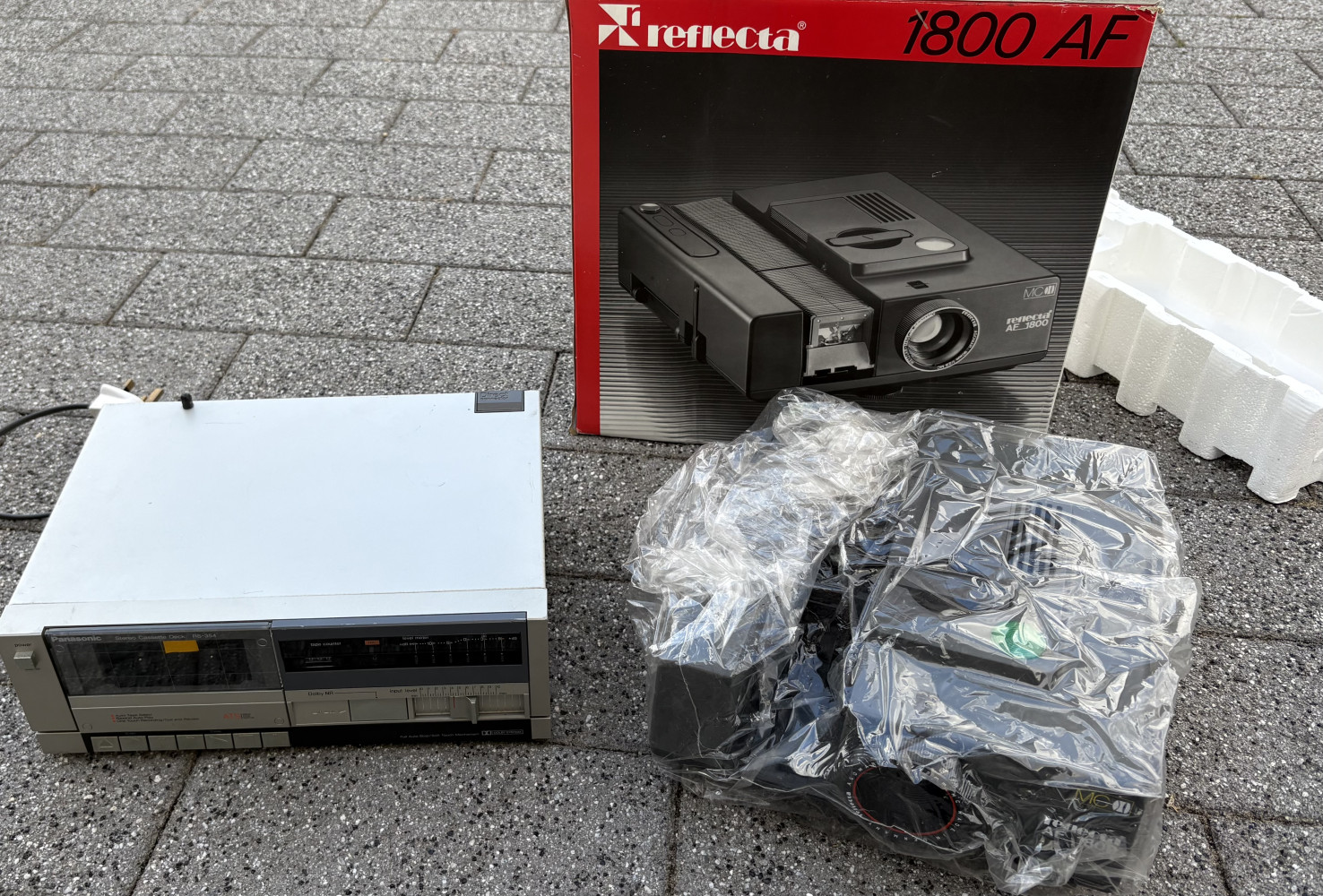 Vintage Panasonic RS-354 Stereo Cassette Deck and a Reflecta AF 1800 35mm slide projector