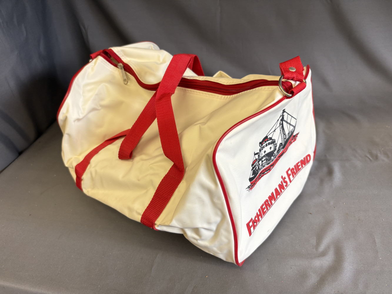 Fisherman Friends hold-all bag