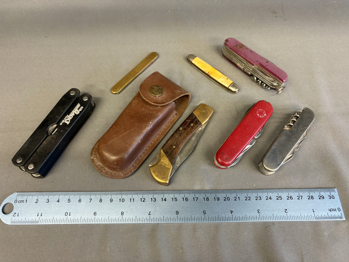Mixed lot of Pocket Knives