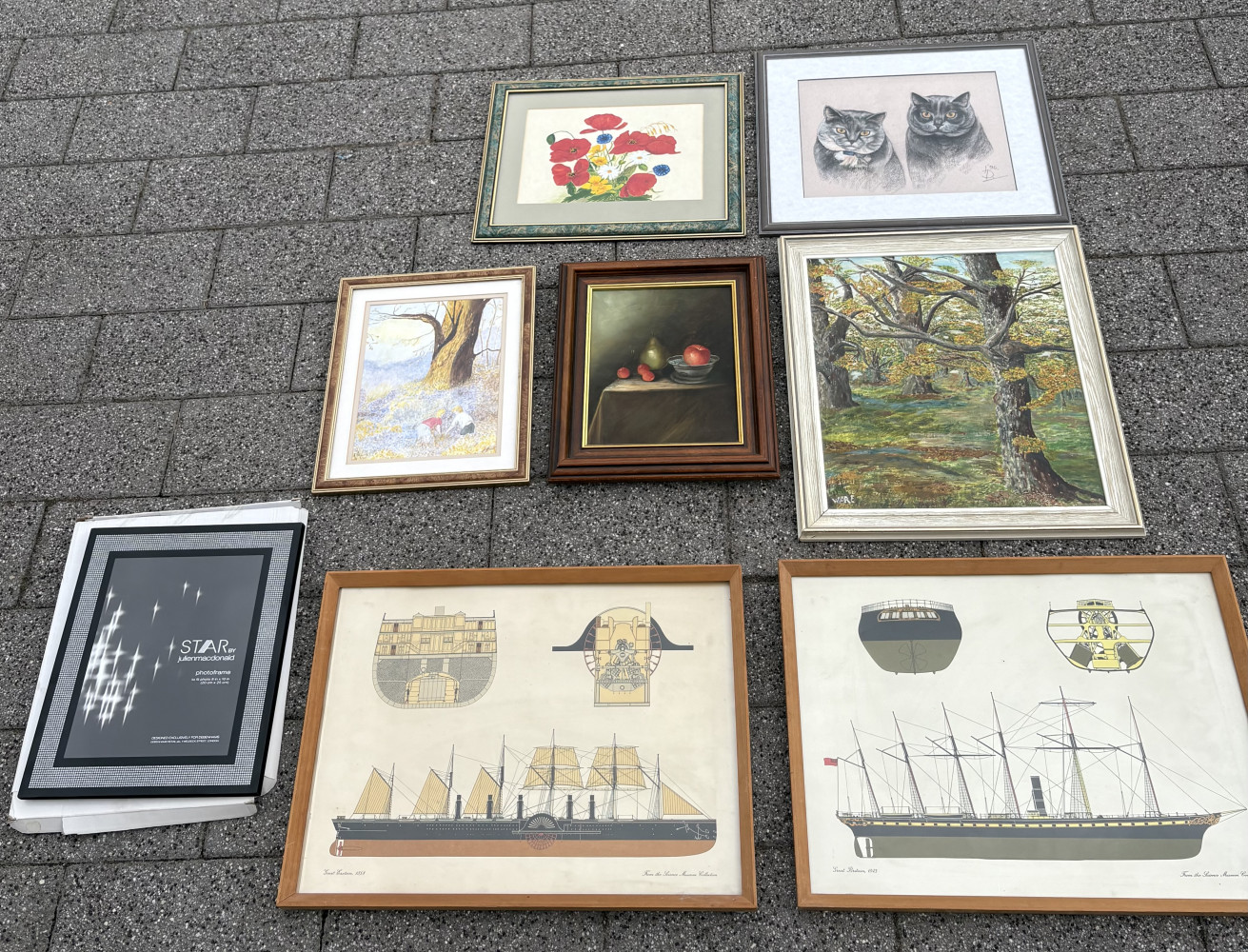 Selection of various pictures and paintings