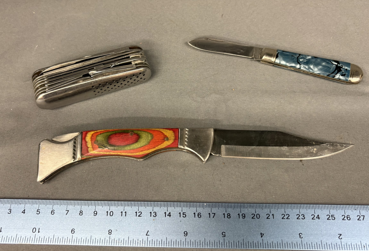 3 Folding Pocket Knives