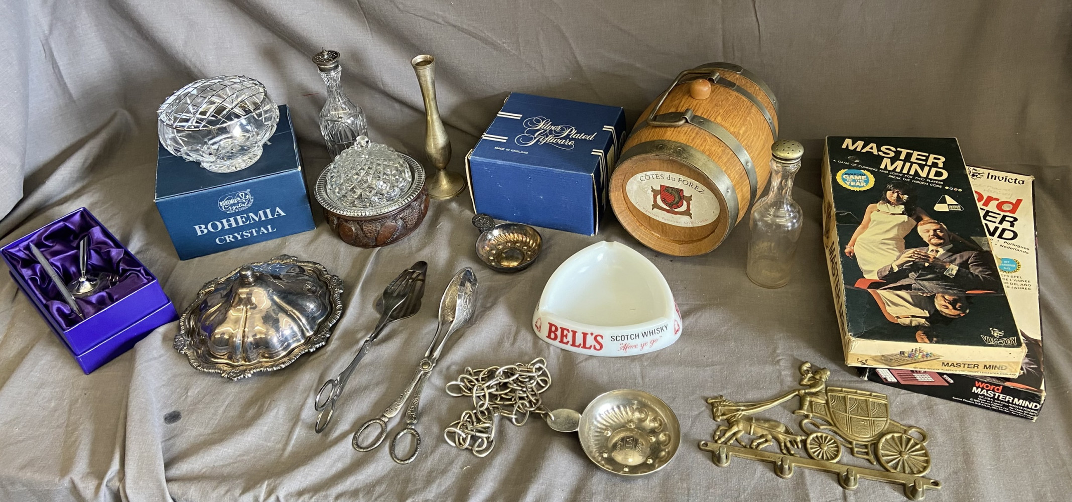Mixed lot of Crystal and other small vintage and Antique items
