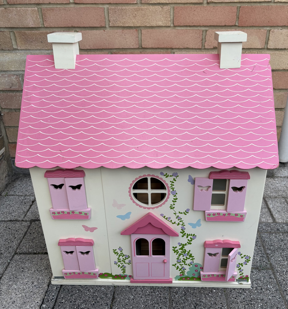 Wooden Dollshouse