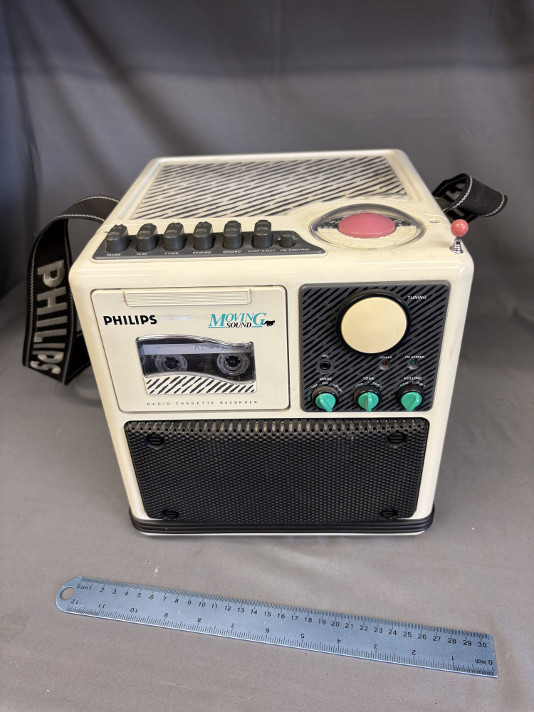 Vintage 1980s Phillips Moving Sound Cube Radio Cassette Recorder (Model D8080) with power lead