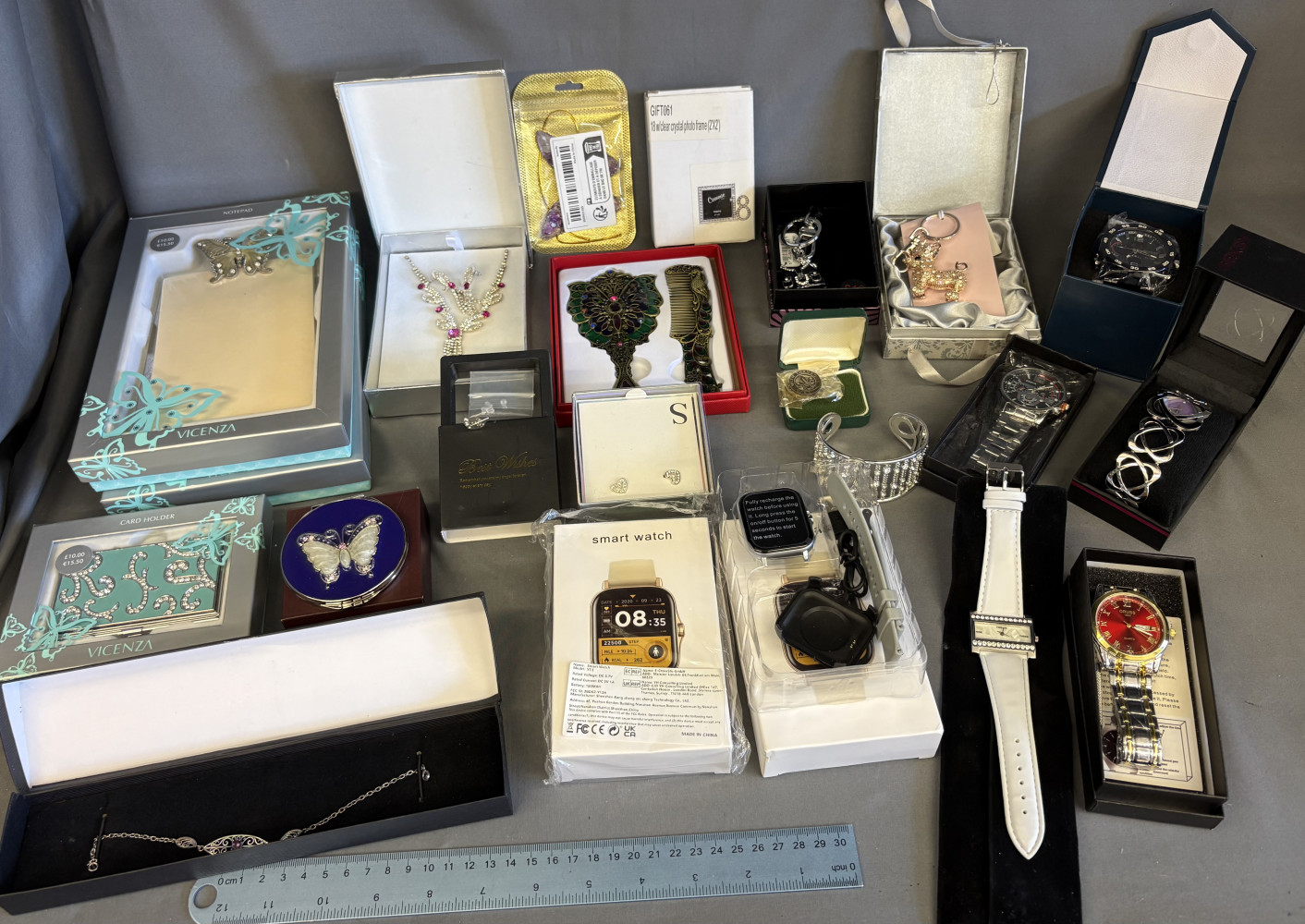 New boxed watches, mixed fashion jewellery and other sets