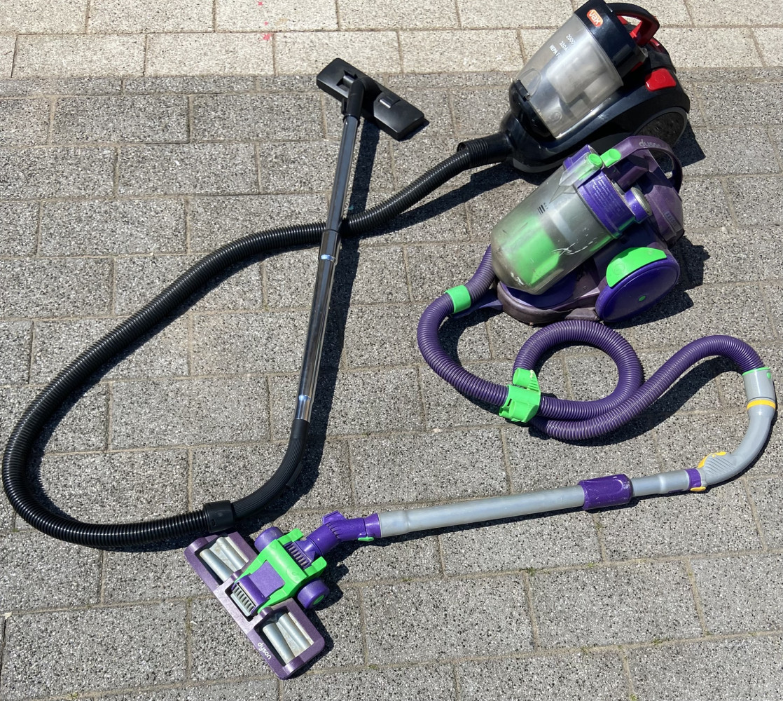 2 working vacuum cleaners one Vax one Dyson