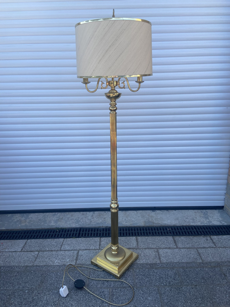 Large twin bulb floor standing brass lamp
