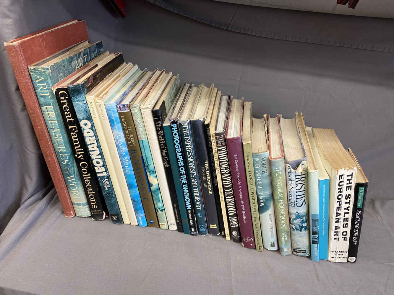 Quantity of Art books