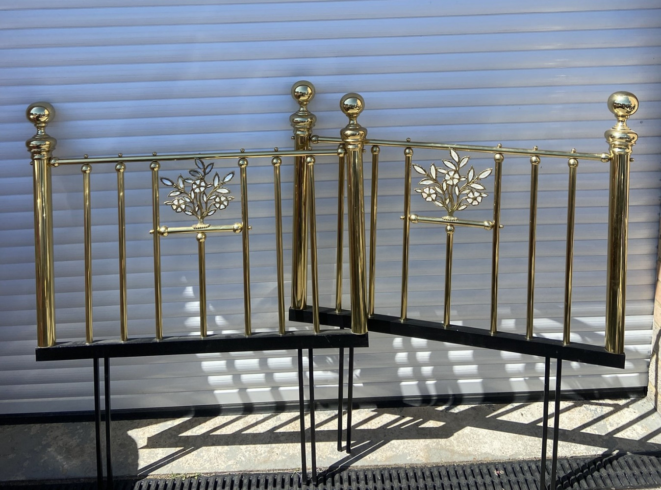 2 brass bed heads 117 x 114 cms