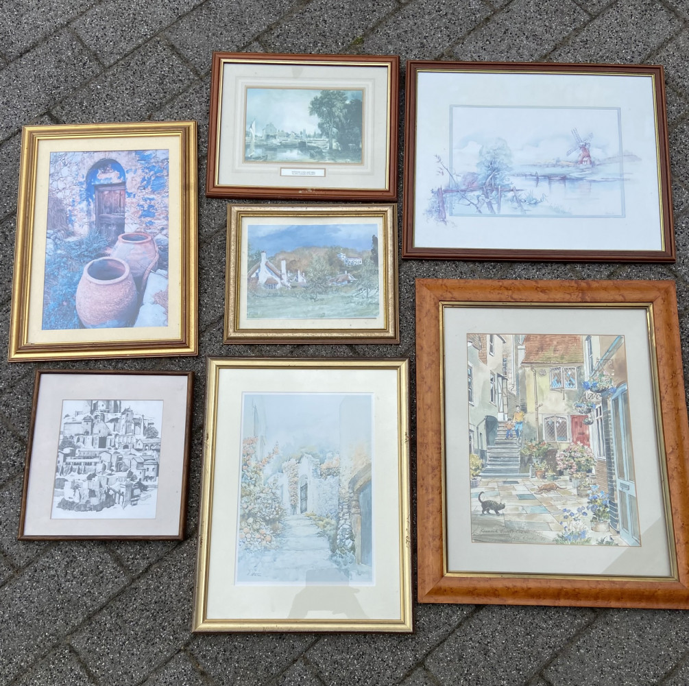 7 mixed Pictures of various towns