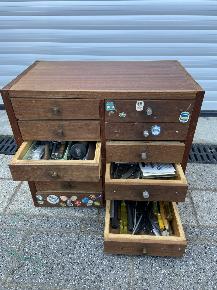 Apprentice tool box full of lathe cutter and accessories