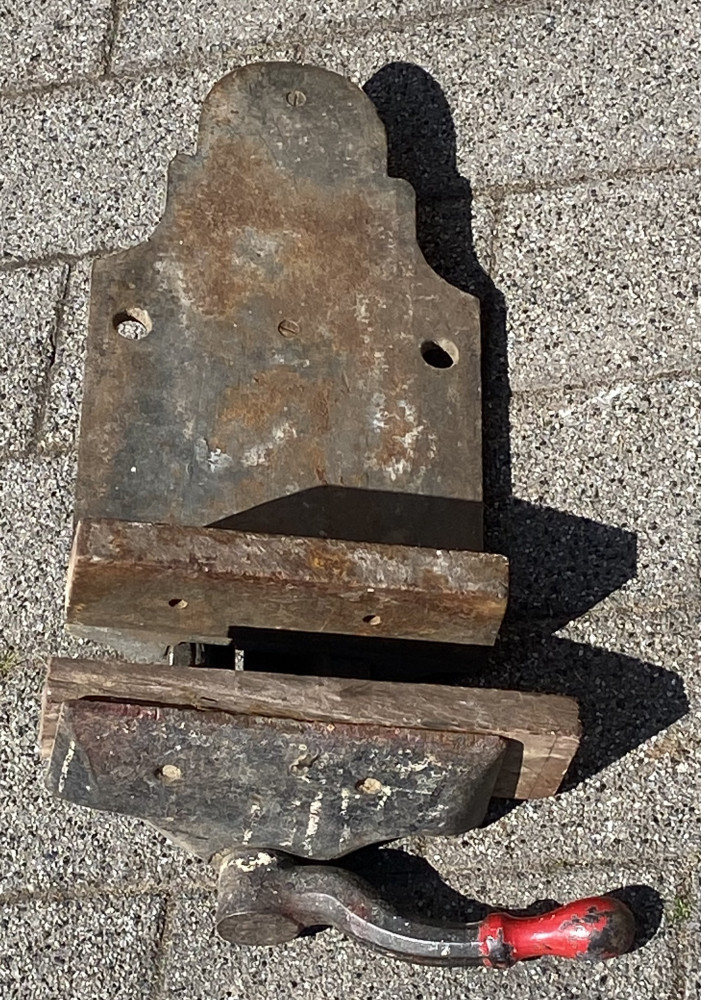 Very Large cam lock vice 50cms long when closed