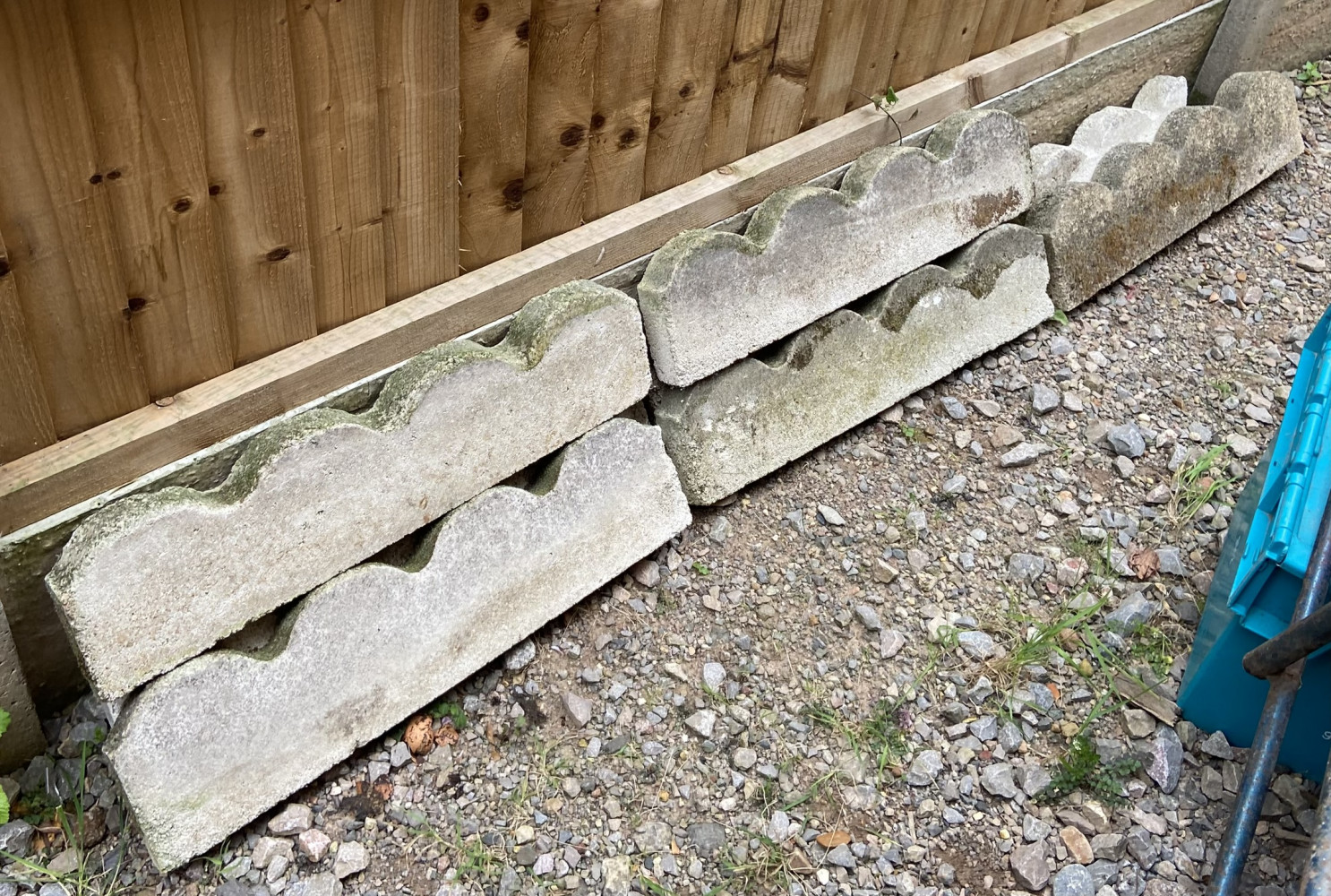 8 Concrete Garden Edges