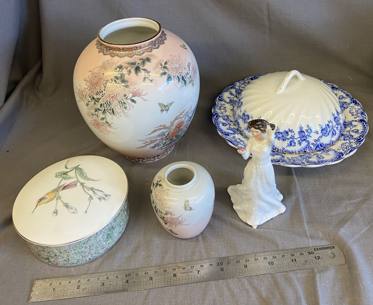 Selection of China inc Wedgwood and Royal Doulton