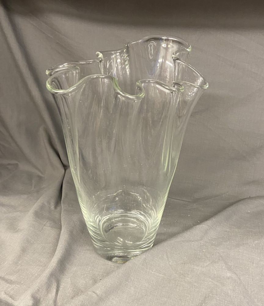 Krosno Glass Handkerchief vase