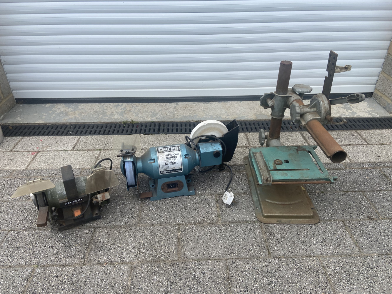 Clarke wet grinder, grinder, old type drill stand