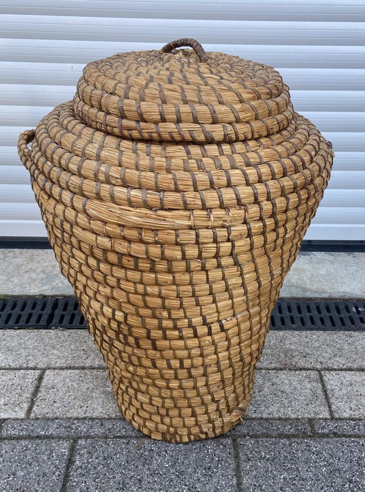 Vintage Laundry Wicker Ali Baba Snake Charmer Retro