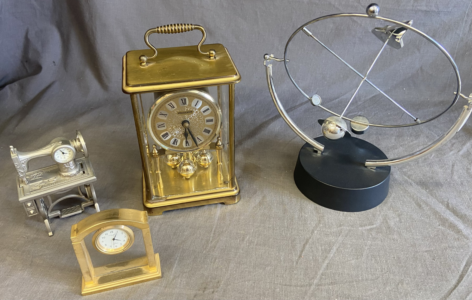 3 Clocks and space gyro