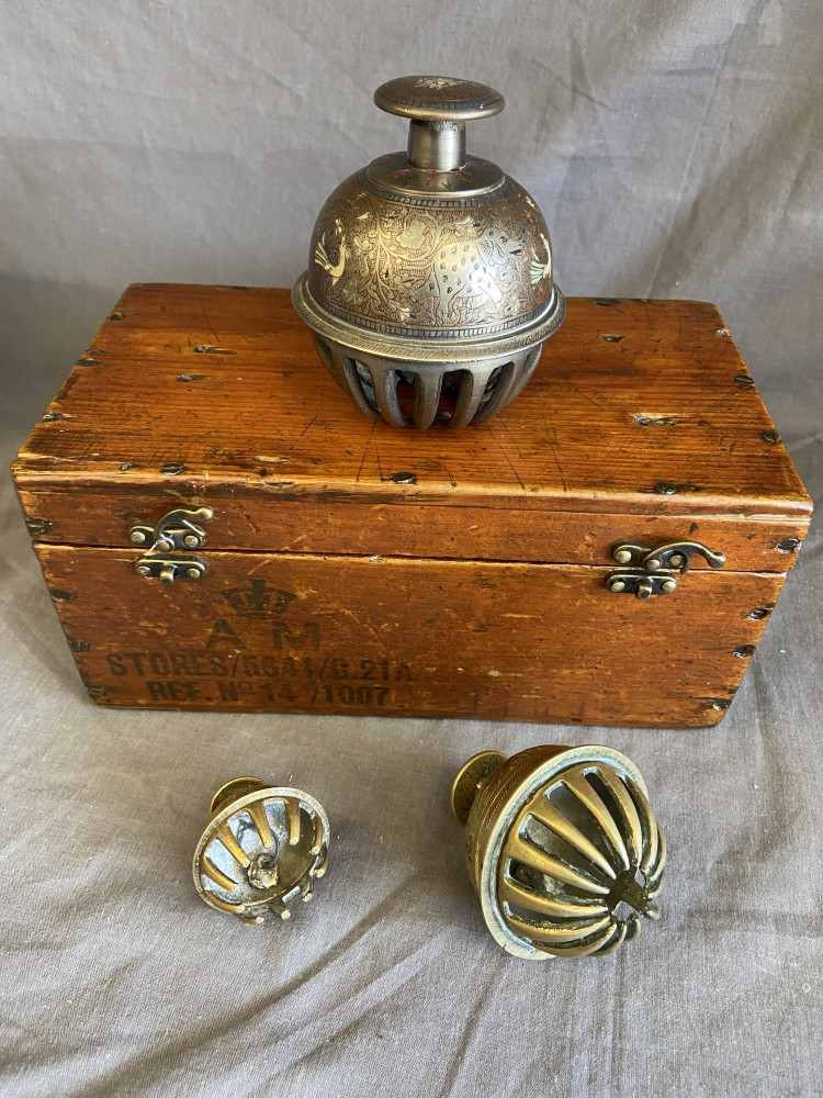 3 Elephant bells in vintage box