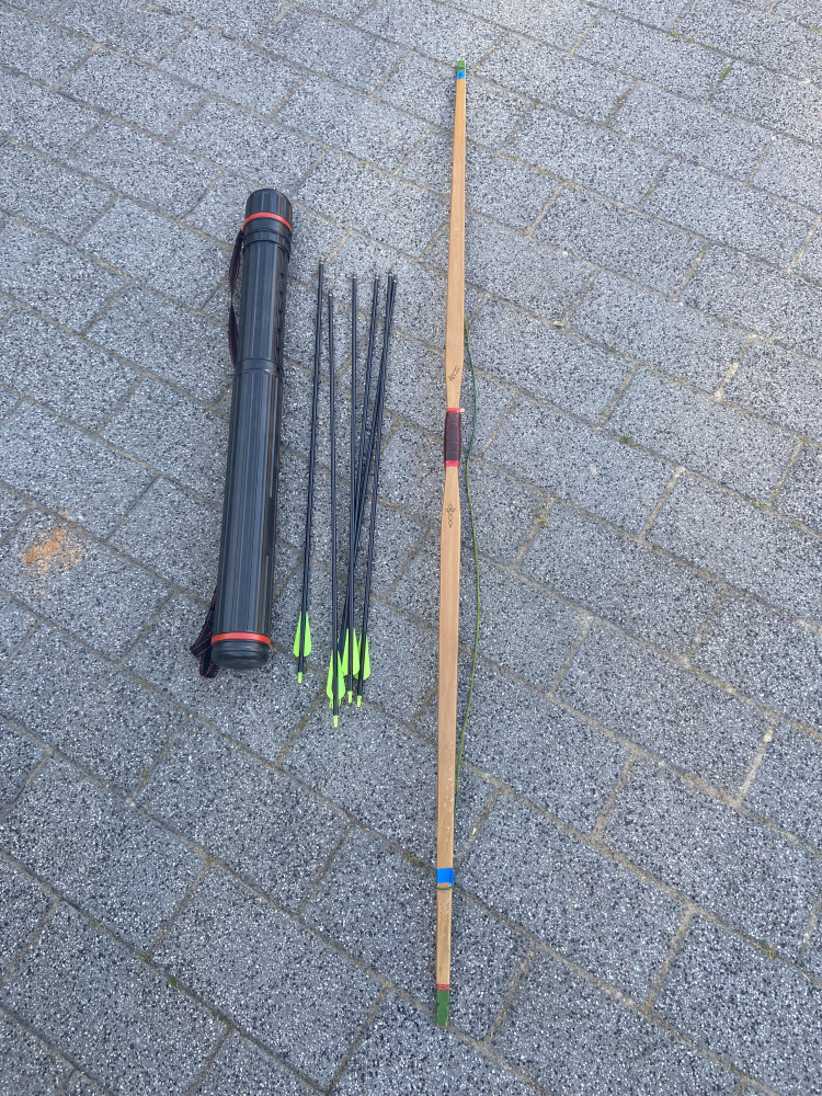 Vintage Slazenger longbow  63 inches